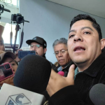 Van por menos regidores y sueldos más bajos: Gallardo propone traer el plan B a SLP