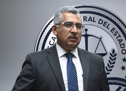 De magistrado caído a candidato exprés: José Luis Ruiz ya pide el voto en la Asociación de Abogados