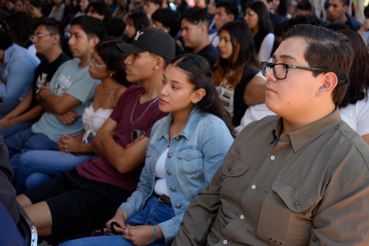 Acercan oportunidades educativas para la juventud de Villa de Pozos