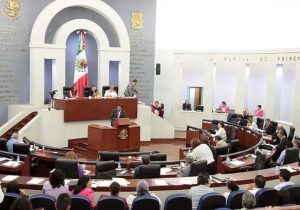 “Austeridad o castigo”: estalla choque político por reforma electoral en SLP