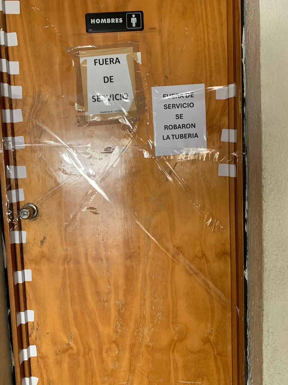 Baños clausurados, tuberías robadas y abandono total: así opera la Secretaría del Bienestar en SLP