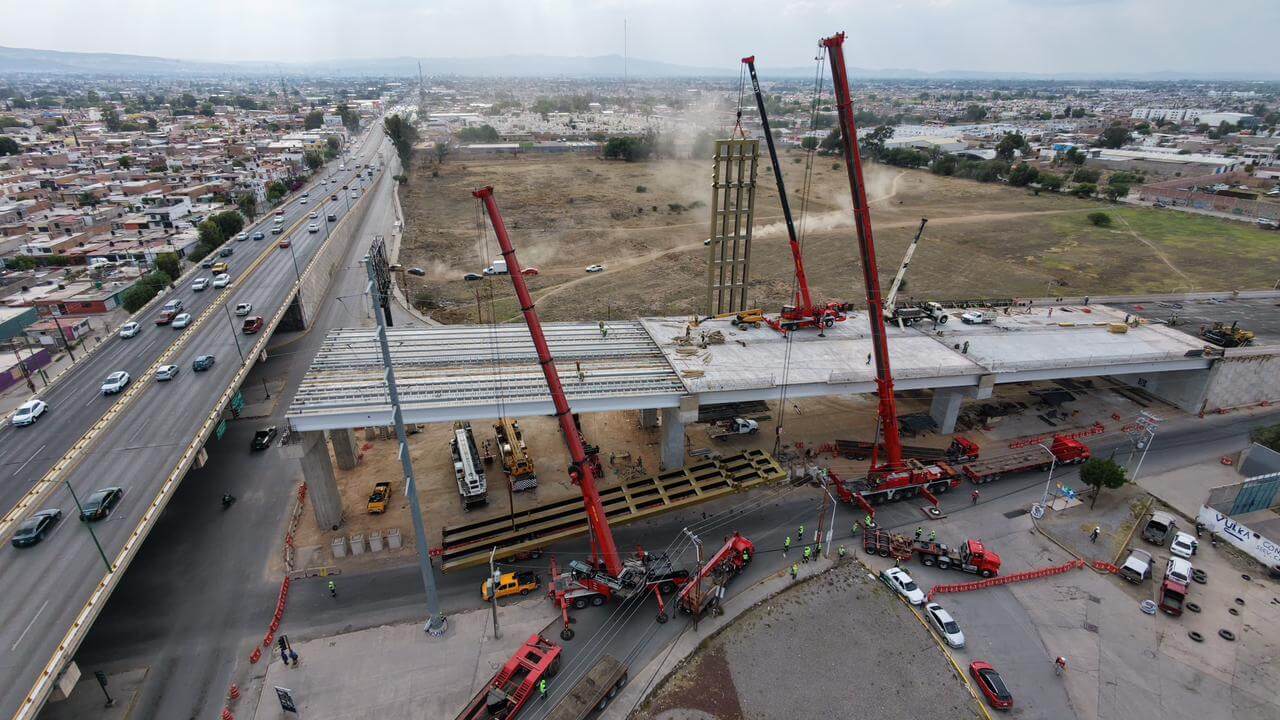 Estado informa cierres viales por montaje de estelas en sistema atirantado