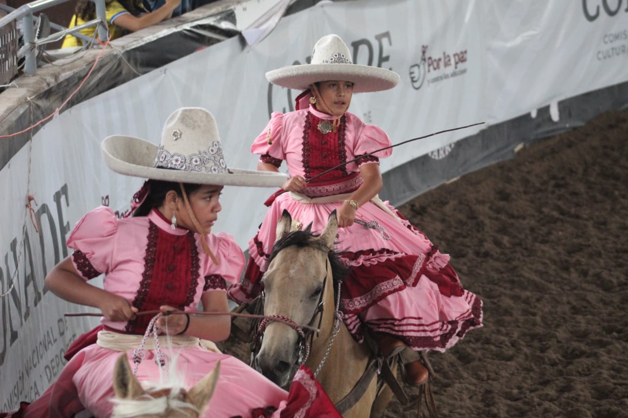 Selección de escaramuzas obtuvo tres medallas en la olimpiadas nacional