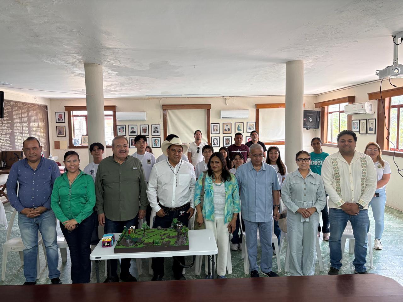 Jóvenes de Ébano competirán en certamen de innovación tecno-cultural