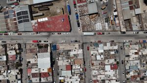 Juan Manuel Navarro destaca transformación periférica con pavimentación en avenida camino a la libertad