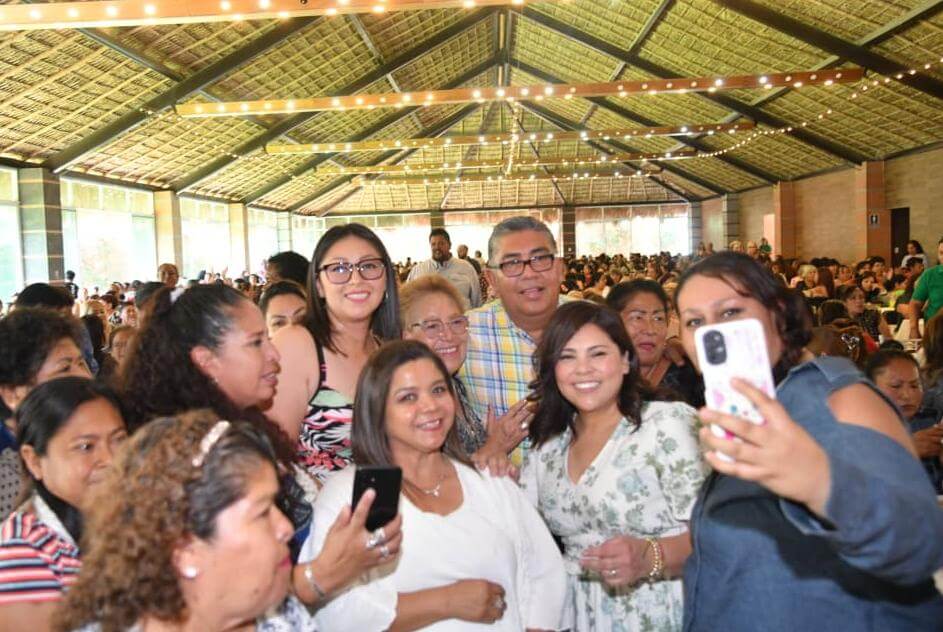 Juan Manuel Navarro realza la fortaleza de madres soledenses que cuidan de cada hogar 