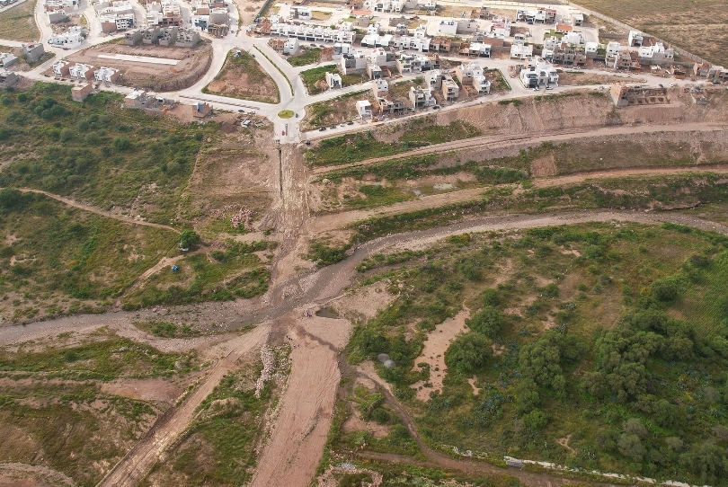 Constructora rompe clausuras ambientales y enfrenta millonaria sanción en Mexquitic