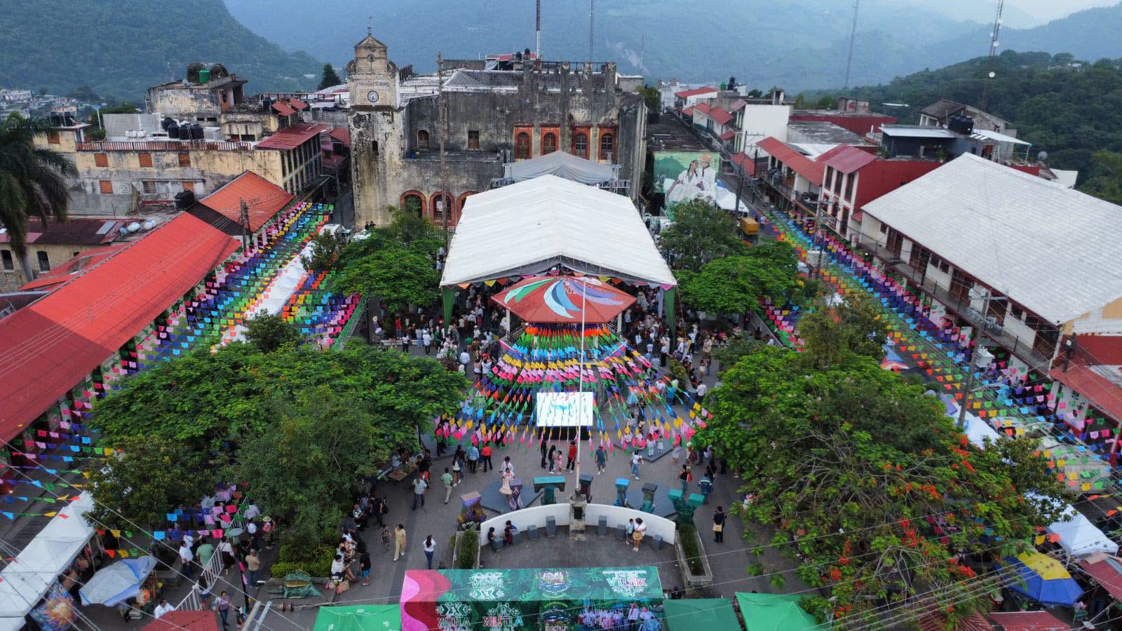 Gobierno estatal impulsa sus tradiciones con festival 48 horas de huapango