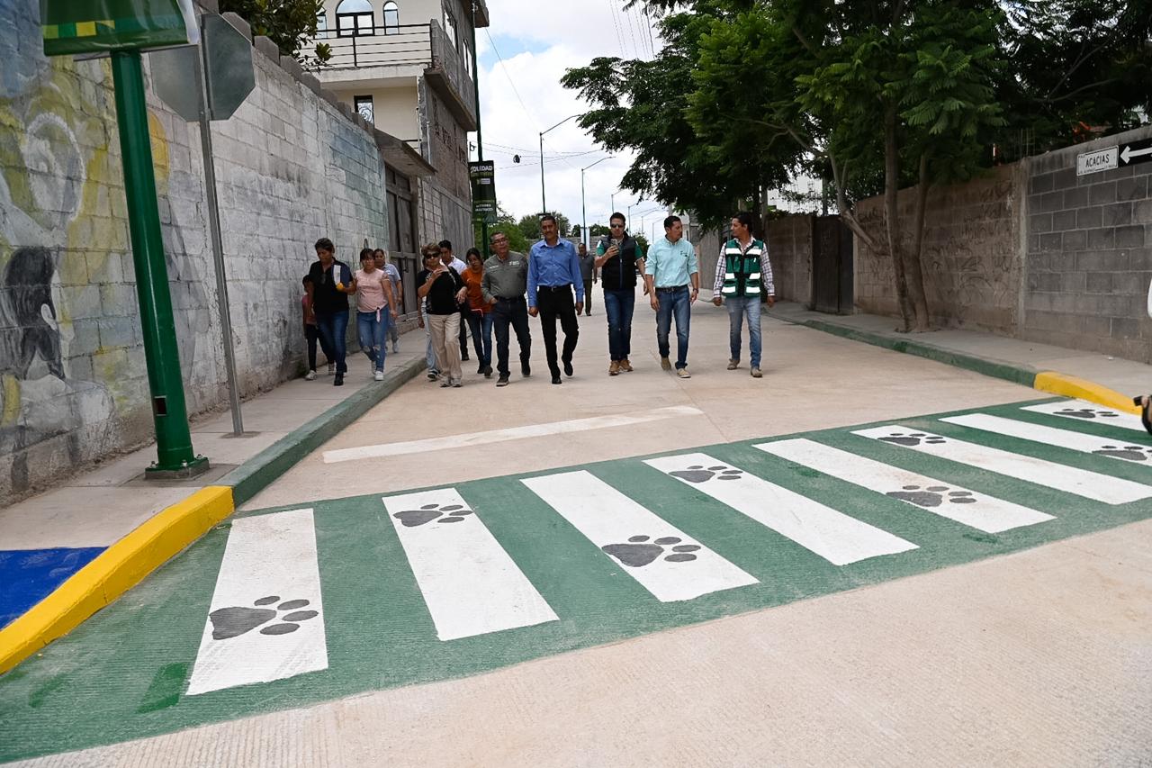 Alcalde Juan Manuel Navarro inaugura pavimentación con concreto hidráulico de calles Acacias Y Río Mezquite
