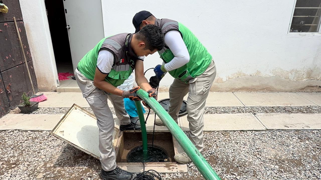 Tras las lluvias, municipio de Soledad apoya a familias con acciones de limpieza y desinfección 