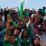 ¡Viva México! Corean miles de potosinos en estadio libertad financiera