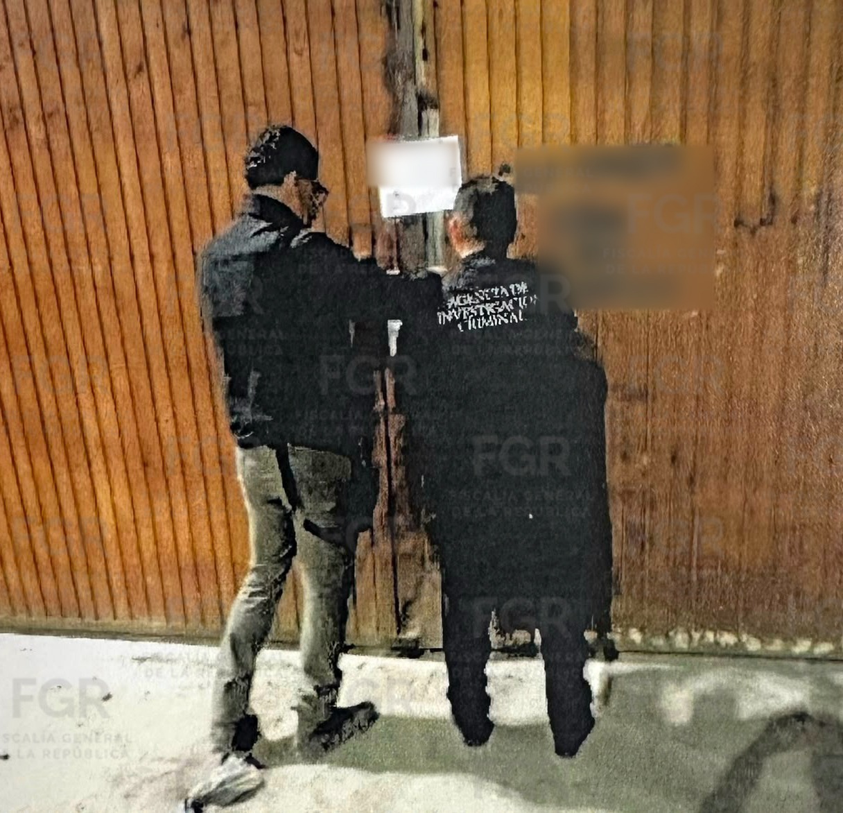 Asegura FGR en cateo predio utilizado para almacenar hidrocarburo probablemente de procedencia ilicita, en SLP