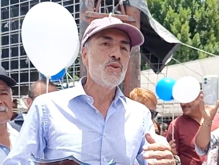 “No es campaña”, Dice Marcelo de los Santos… Mientras recorre el centro con simpatizantes y promete cambios