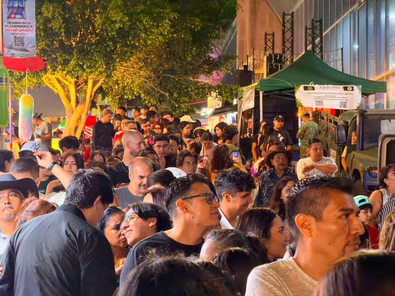 Más de 650 mil visitantes en el primer fin de semana de FENAPO