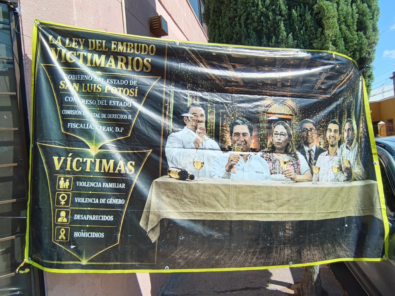 Ciudadanos toman la CEDH en SLP y exigen renuncia de Giovanna Argüelles; acusan abandono de víctimas
